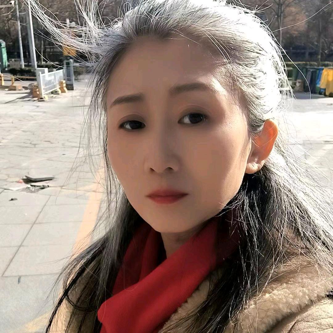 苏苏（苏怼怼）