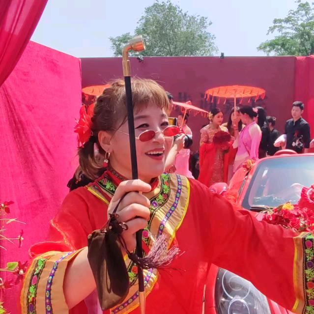 好运来鼓舞队～俏媒婆（召队员）