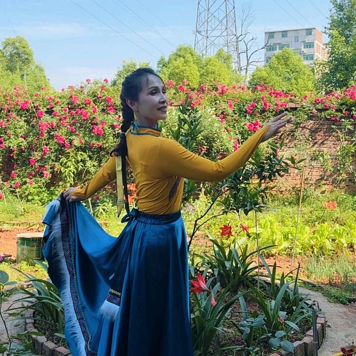 华华，拒私聊，拒合拍。