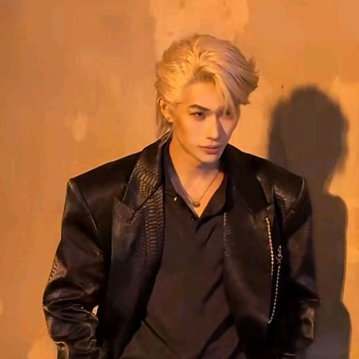 🌼深情的小宝哥☀️