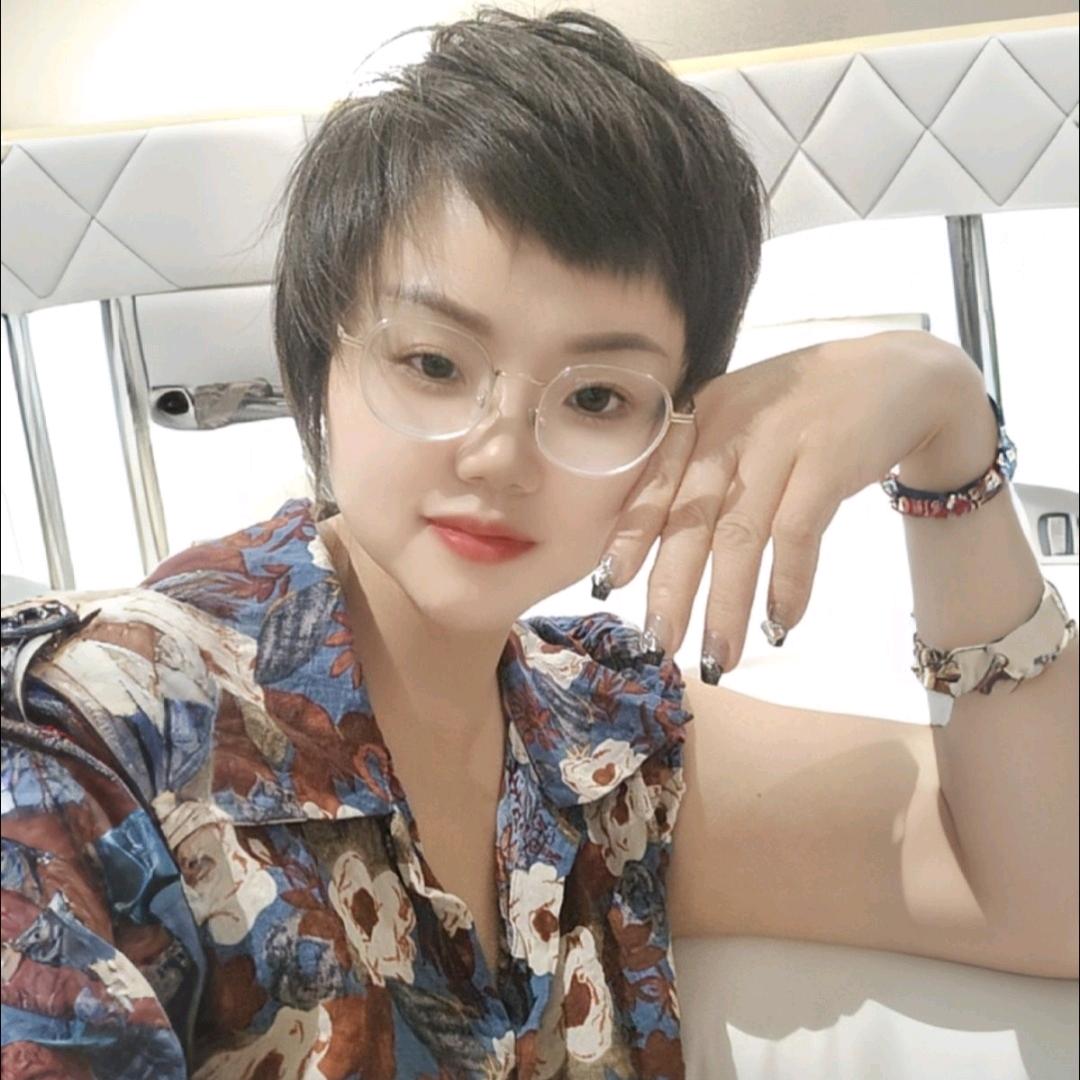 广弘二手车静静