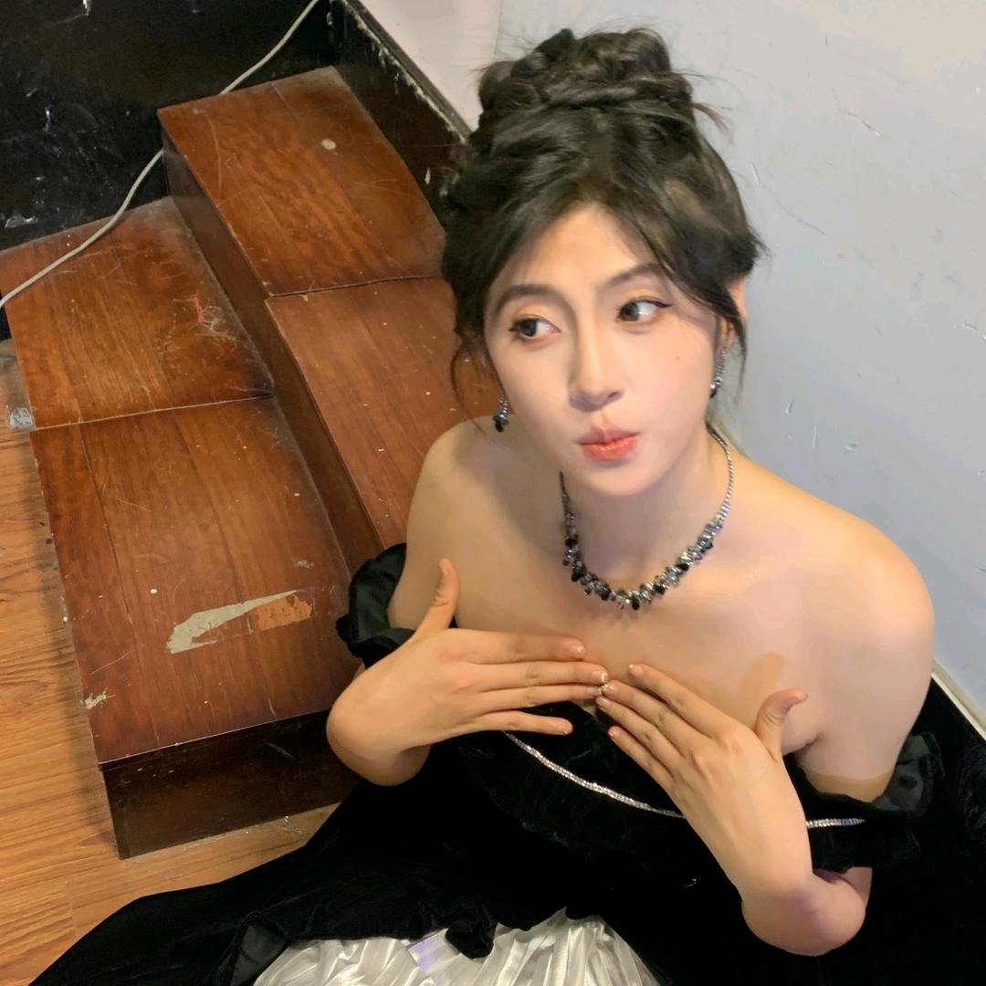 小婷睡不醒