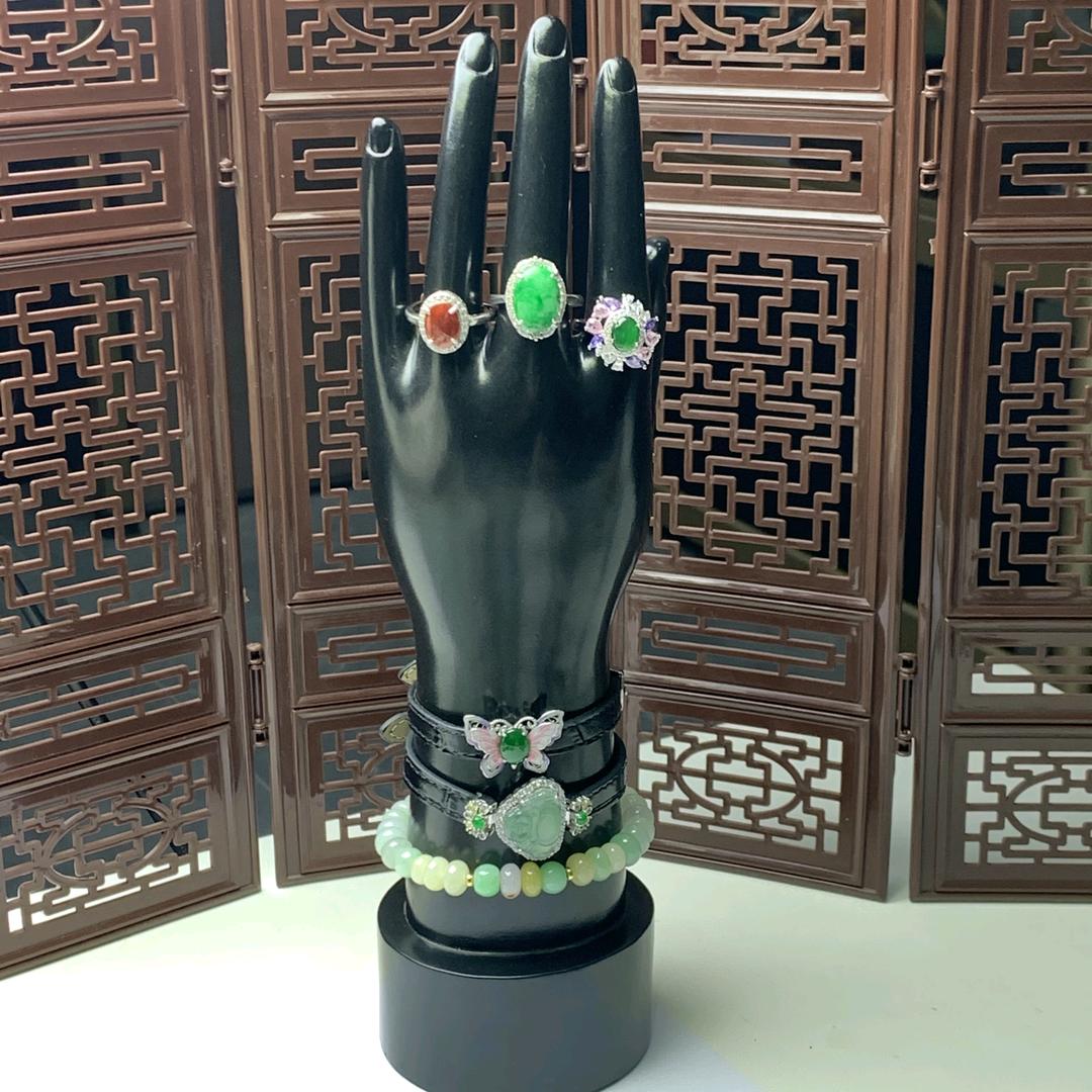 嗯哼