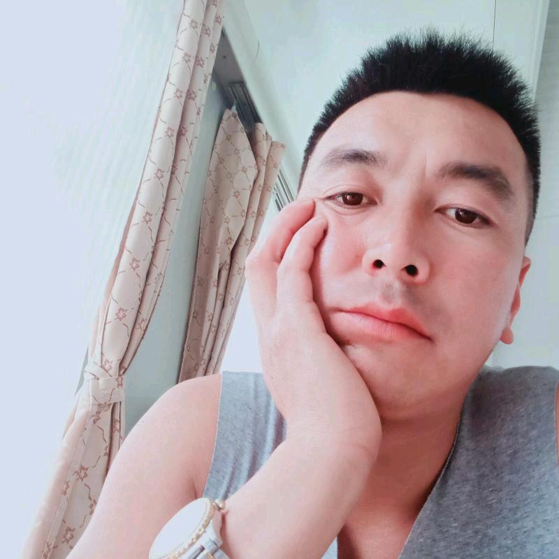 傲