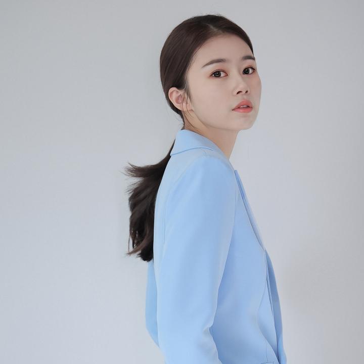 小姐姐   杨雪