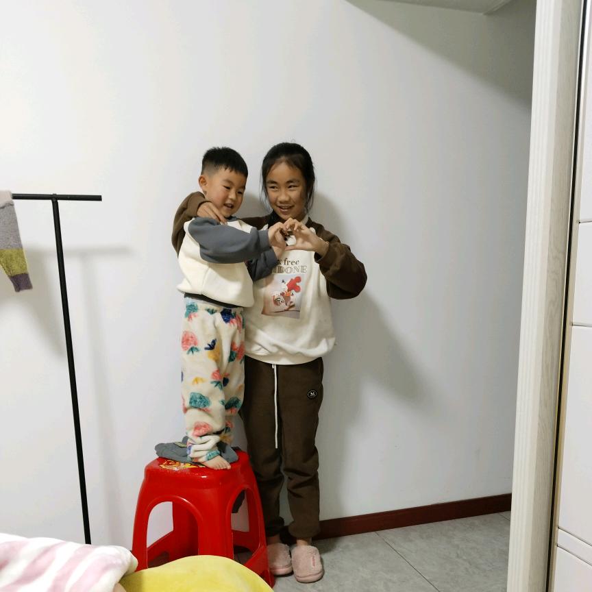 我信何，何必问，