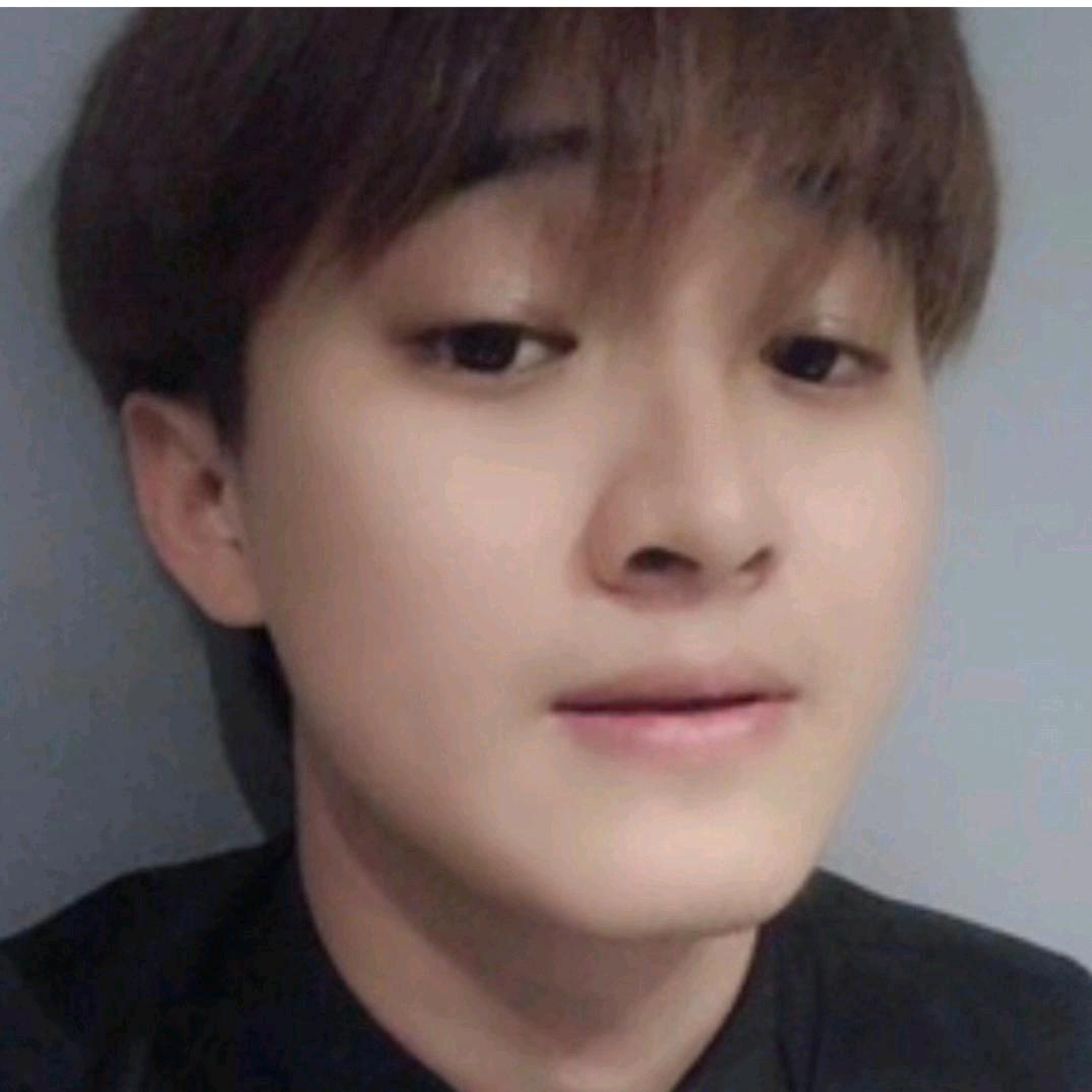 “笑 笑 笑 喔”🔅