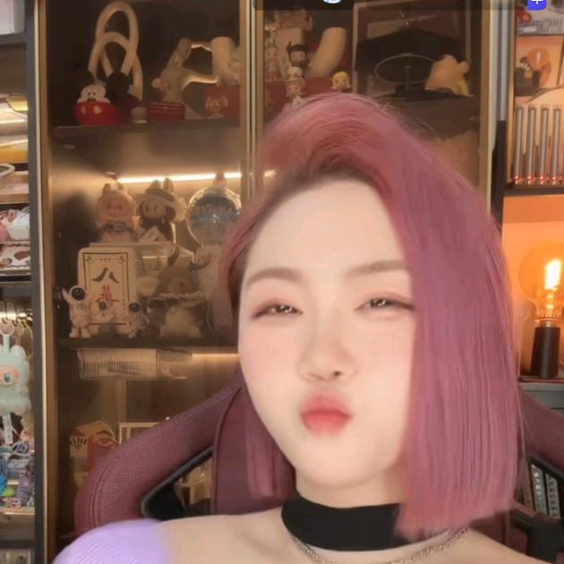 ☞下໒꒰雨🦁天☜🐘