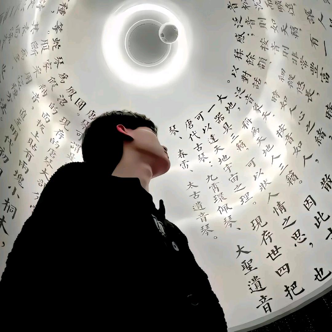 川凉Khh头像