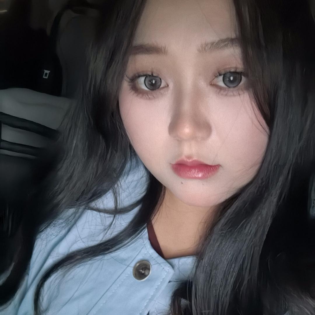 乡村在逃翠花🦋！