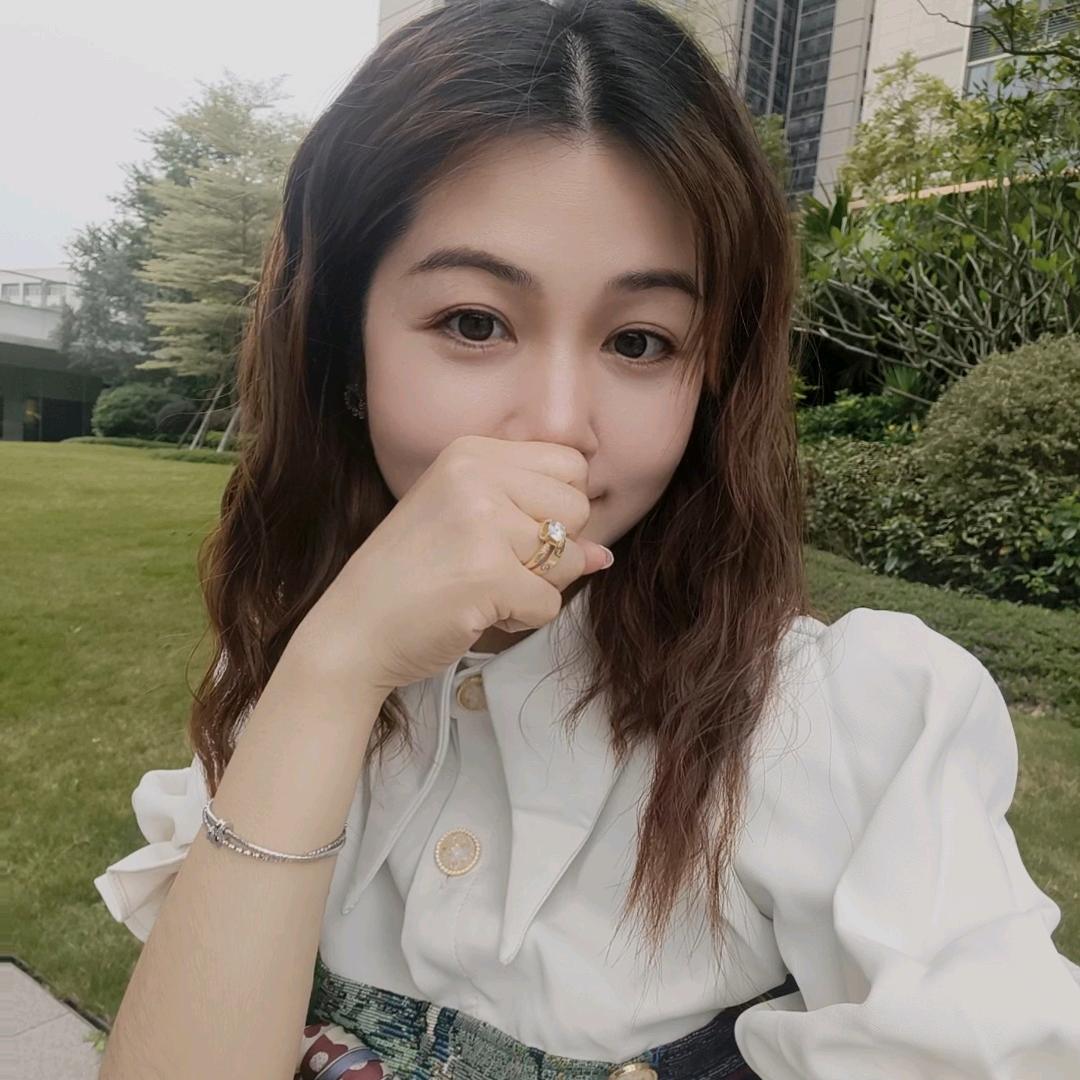 🌼吃饭香香女士🏵️