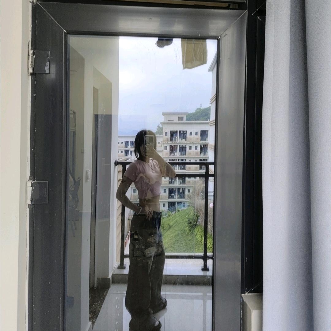 好好好，我去厨房给你拿钱