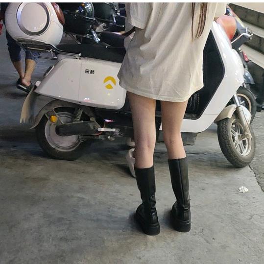 小小的闺蜜