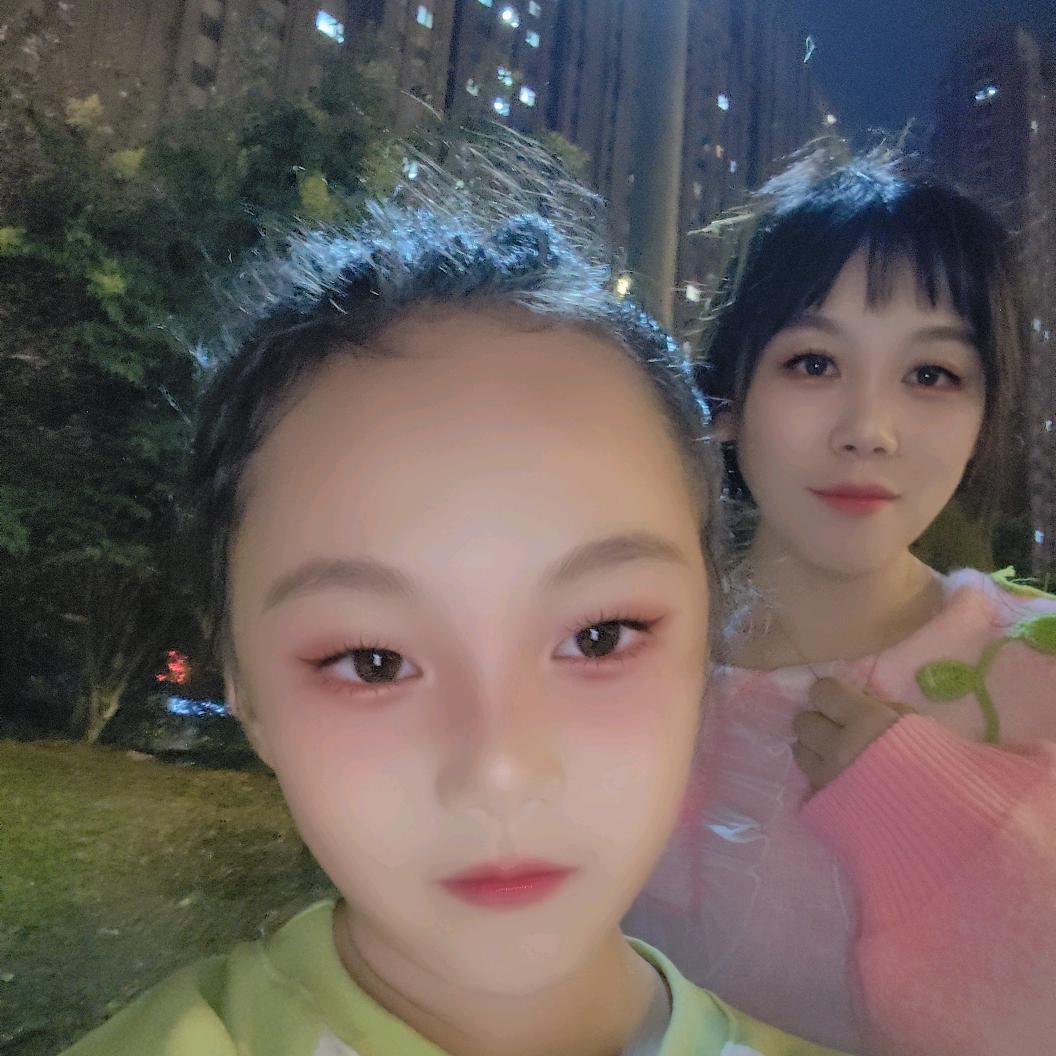 🎗️果儿❤写字