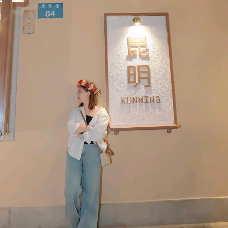 吃不到棒棒糖的小熊