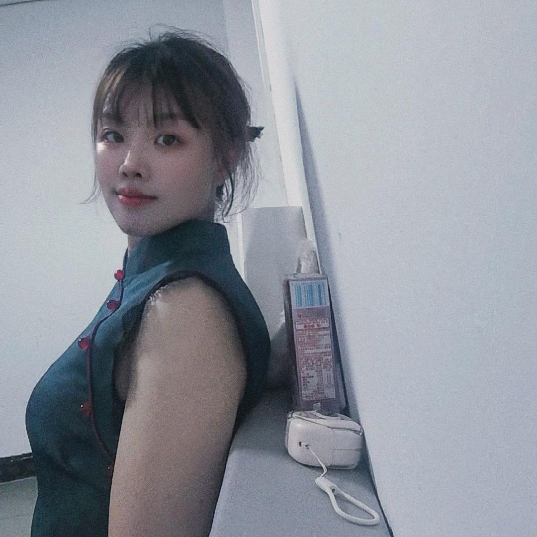 妍妍
