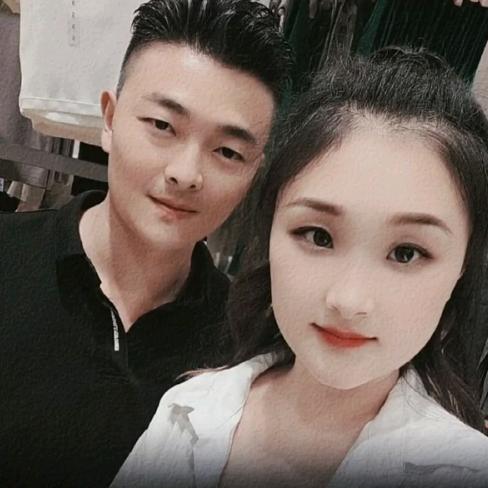 女配素妮