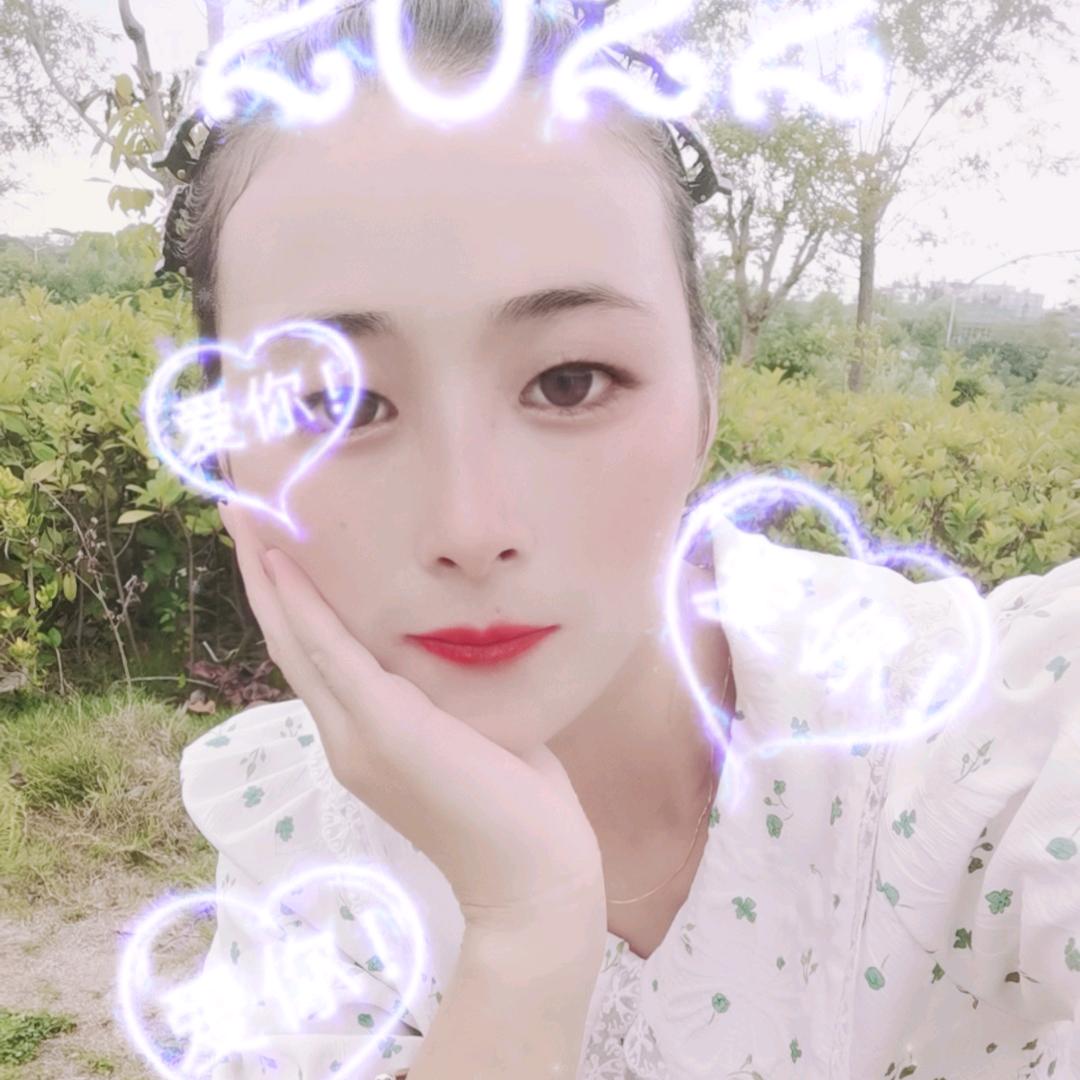 @幸福的一家👨‍👩‍👧‍👧