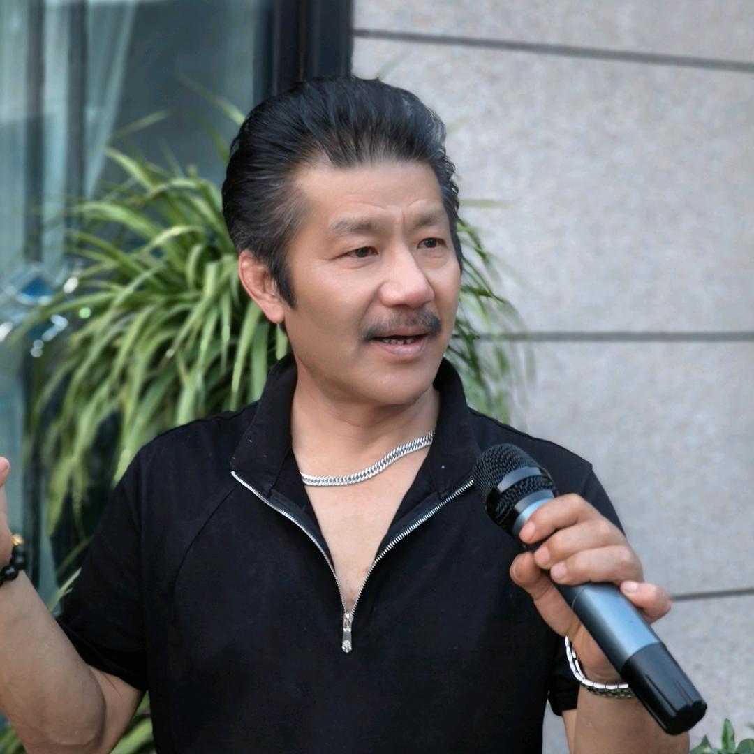 陈哥🎤川普