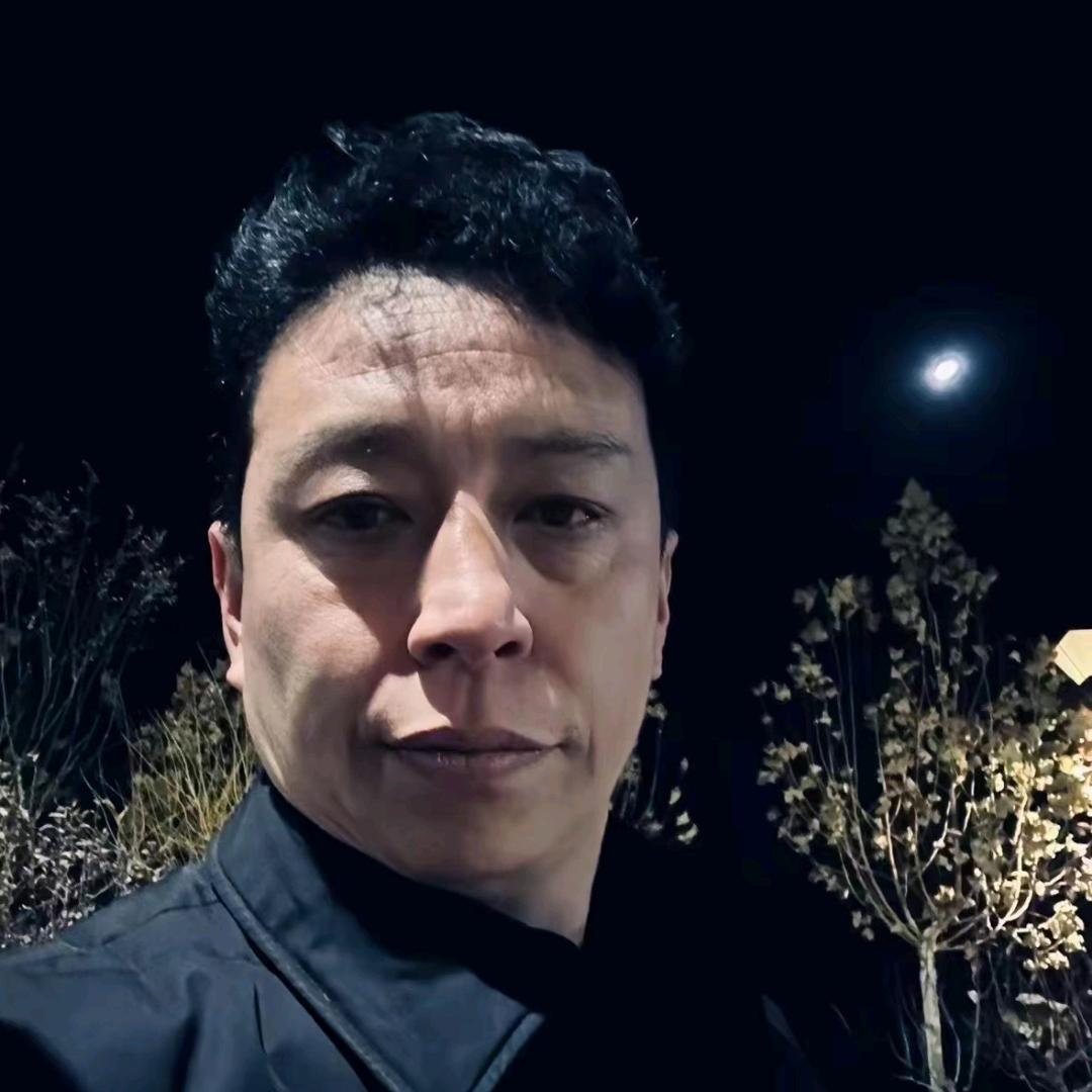 阳光驾校曹登辉