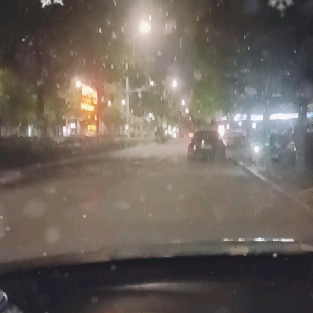 想不起来…………