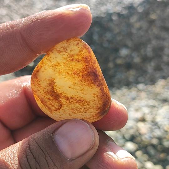 阿大哥和田玉原石籽料