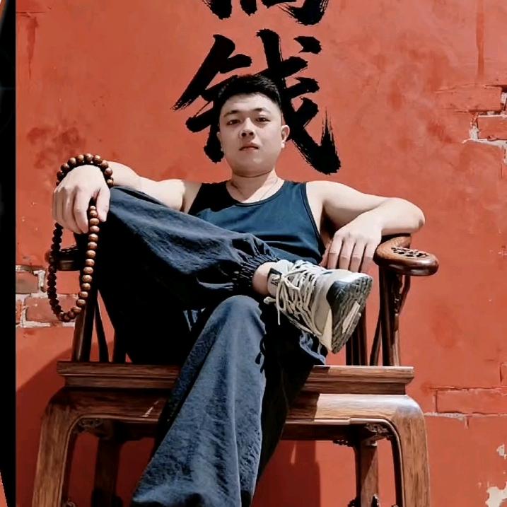 @侯建朋