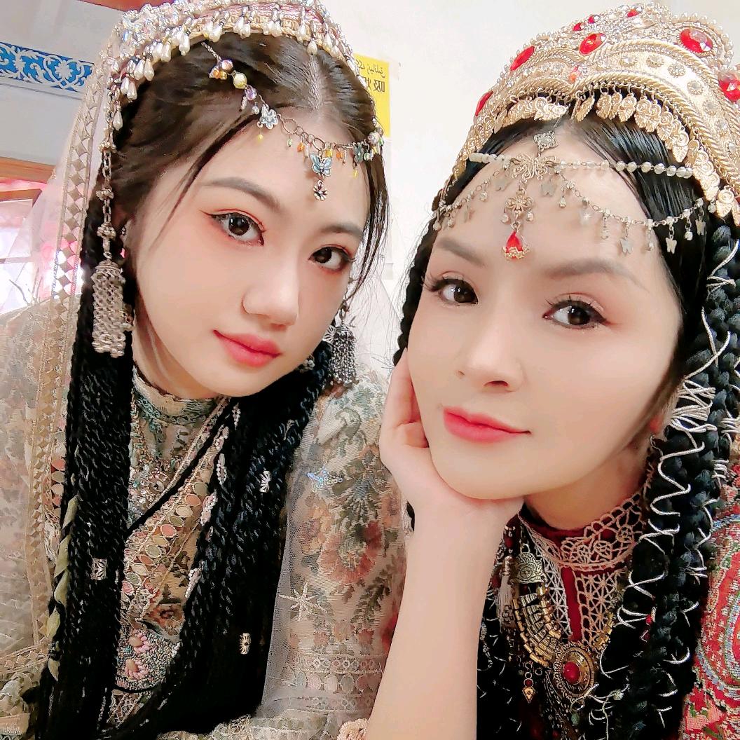 李虹媚