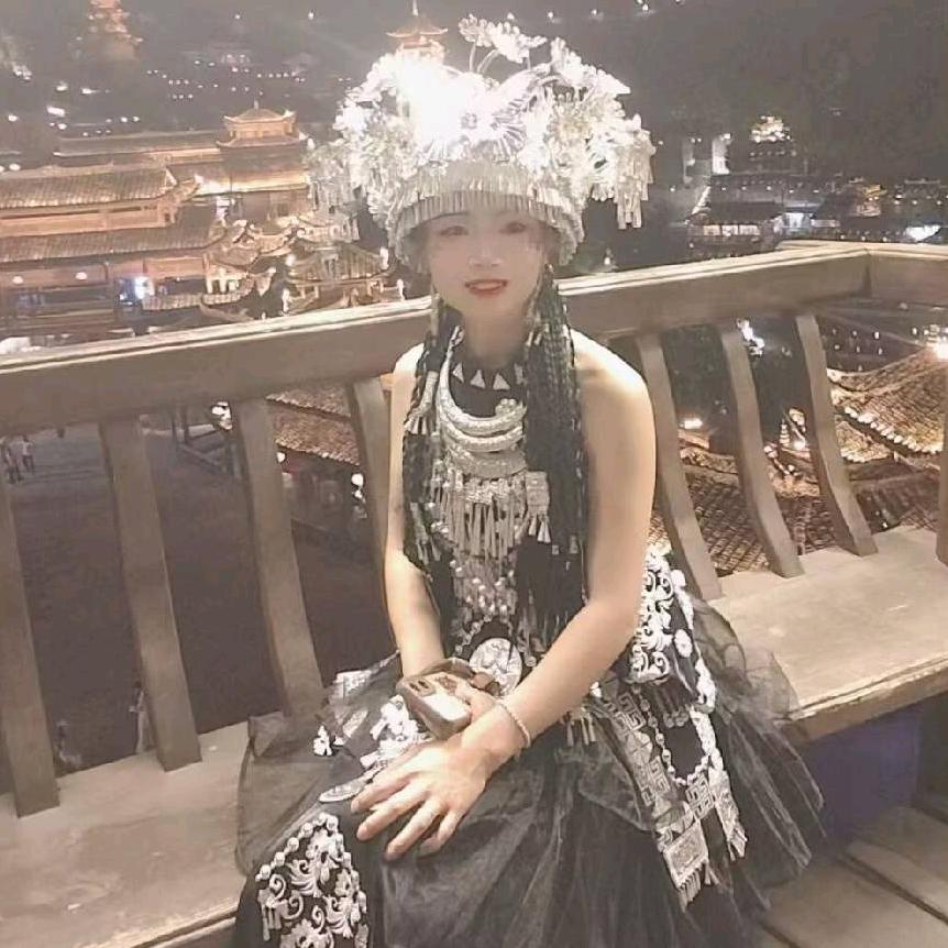 🇨🇳迷胡大小姐 ᵕ̈ᦦ້⋆࿐ᩚ