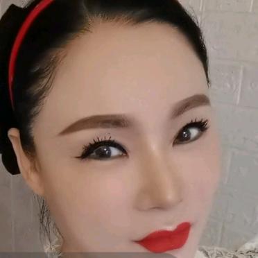 雨中漫步果儿