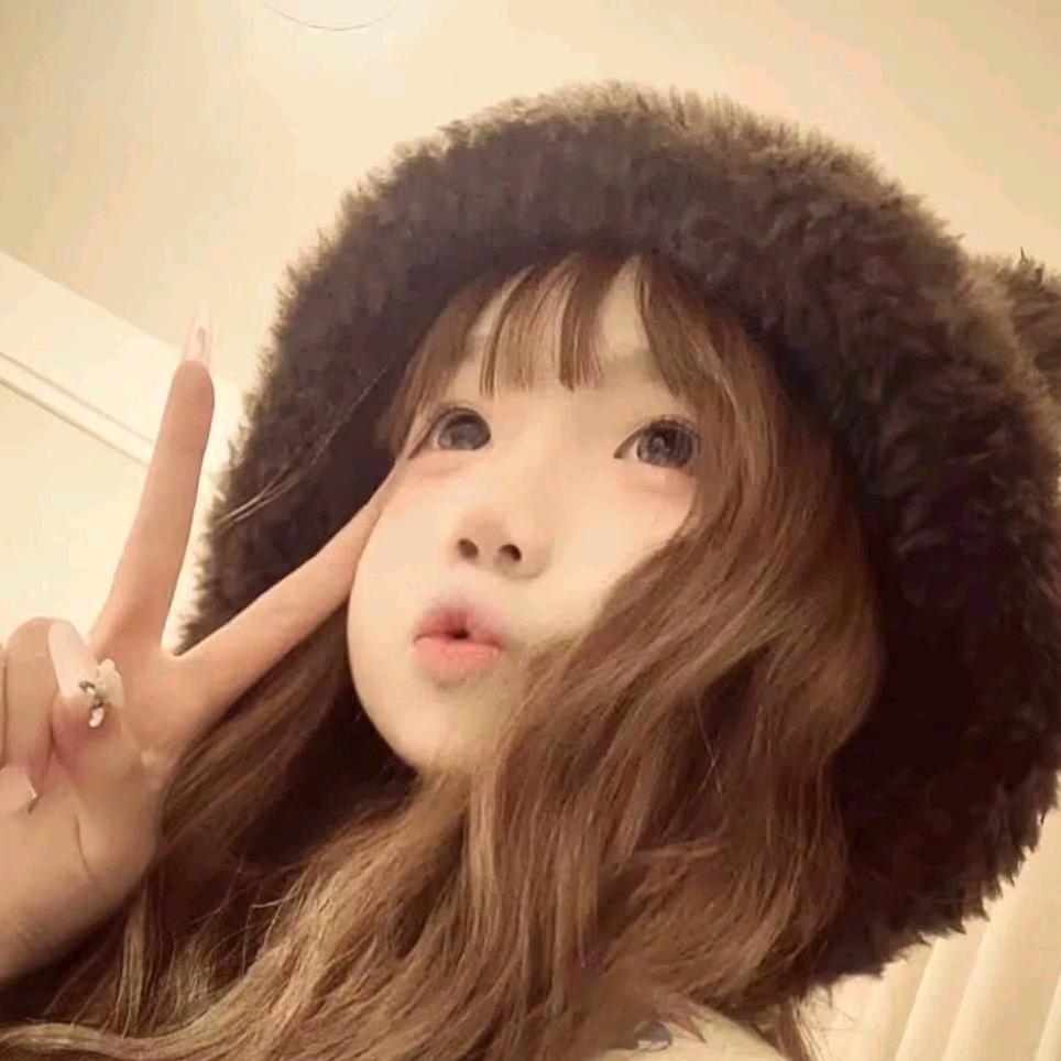 -好 困^.💤