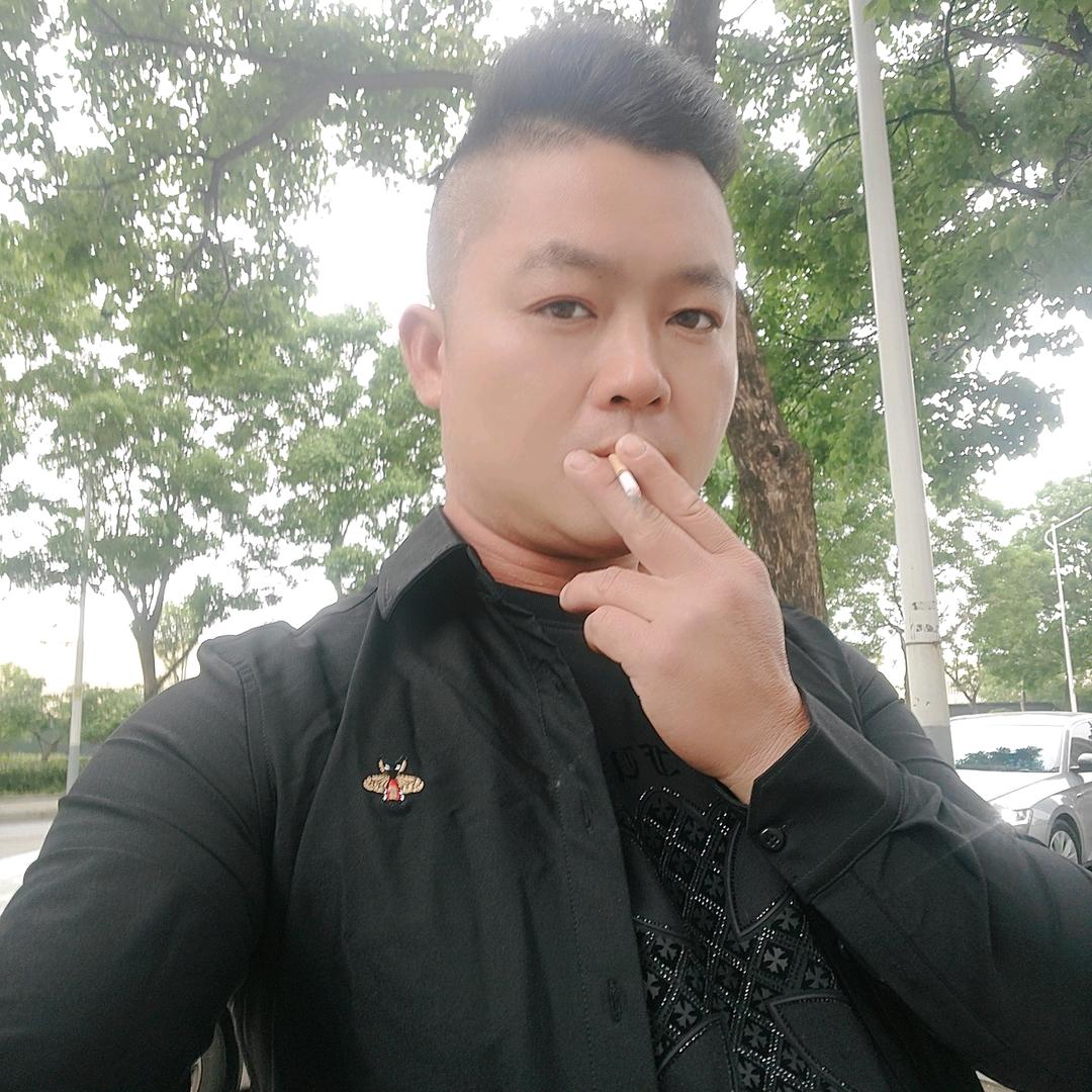 草莓🍓，小王子