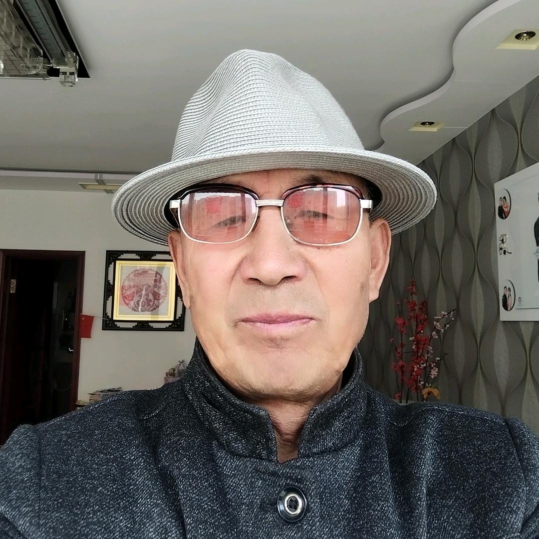 Ash植树人