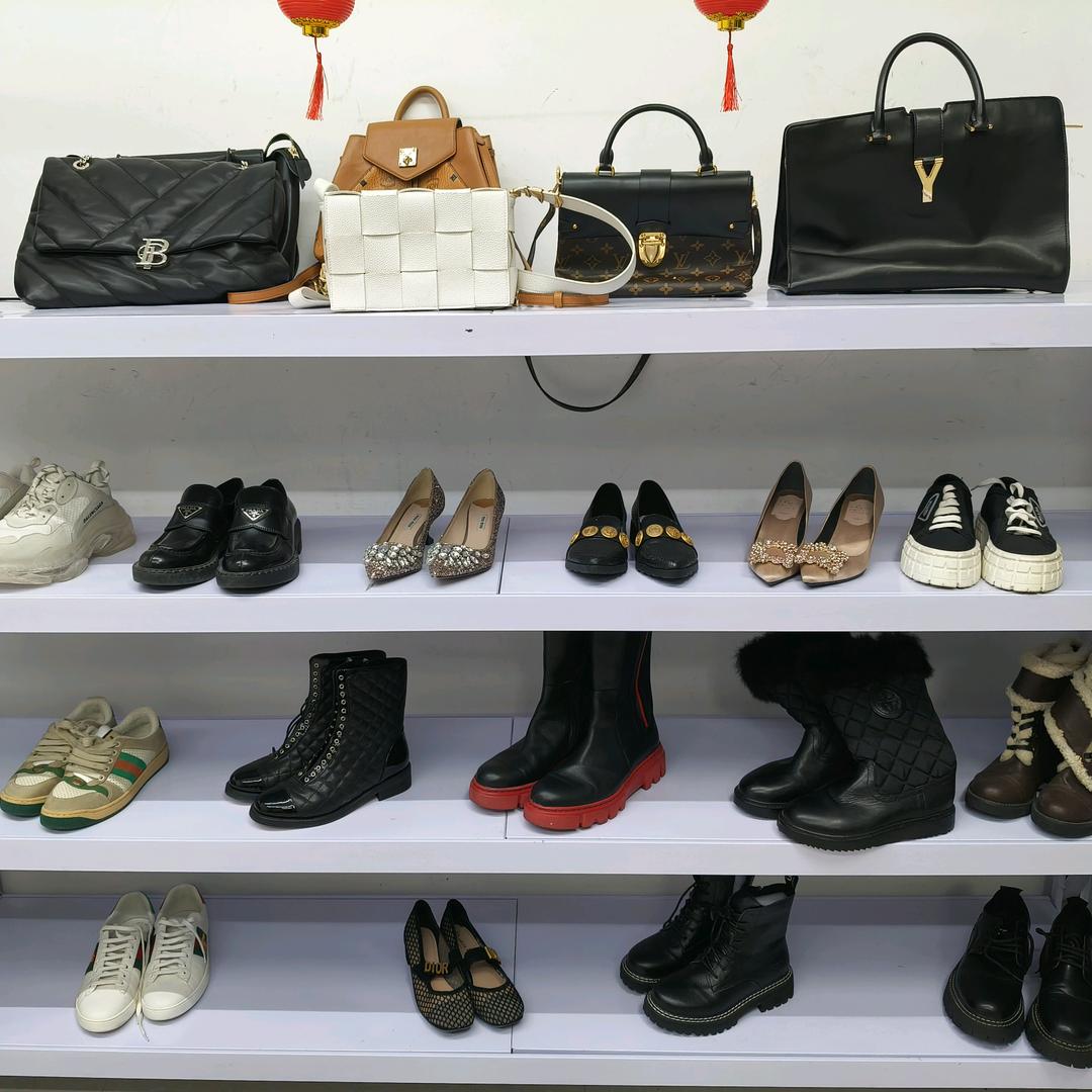 需要鞋子请看作品