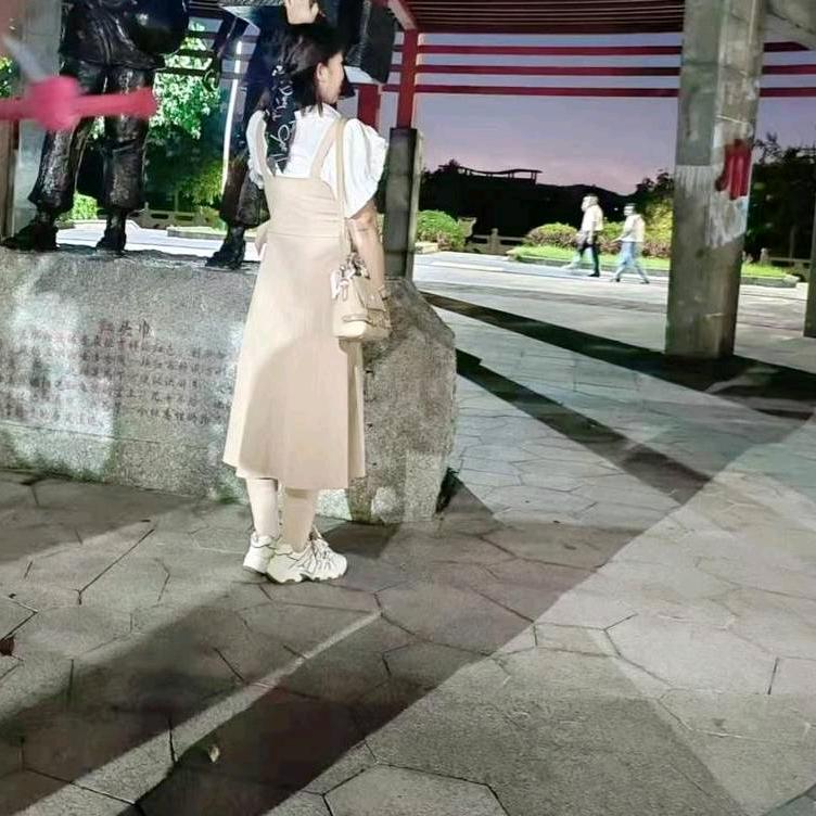 小艺婷🌹🍇👍💪