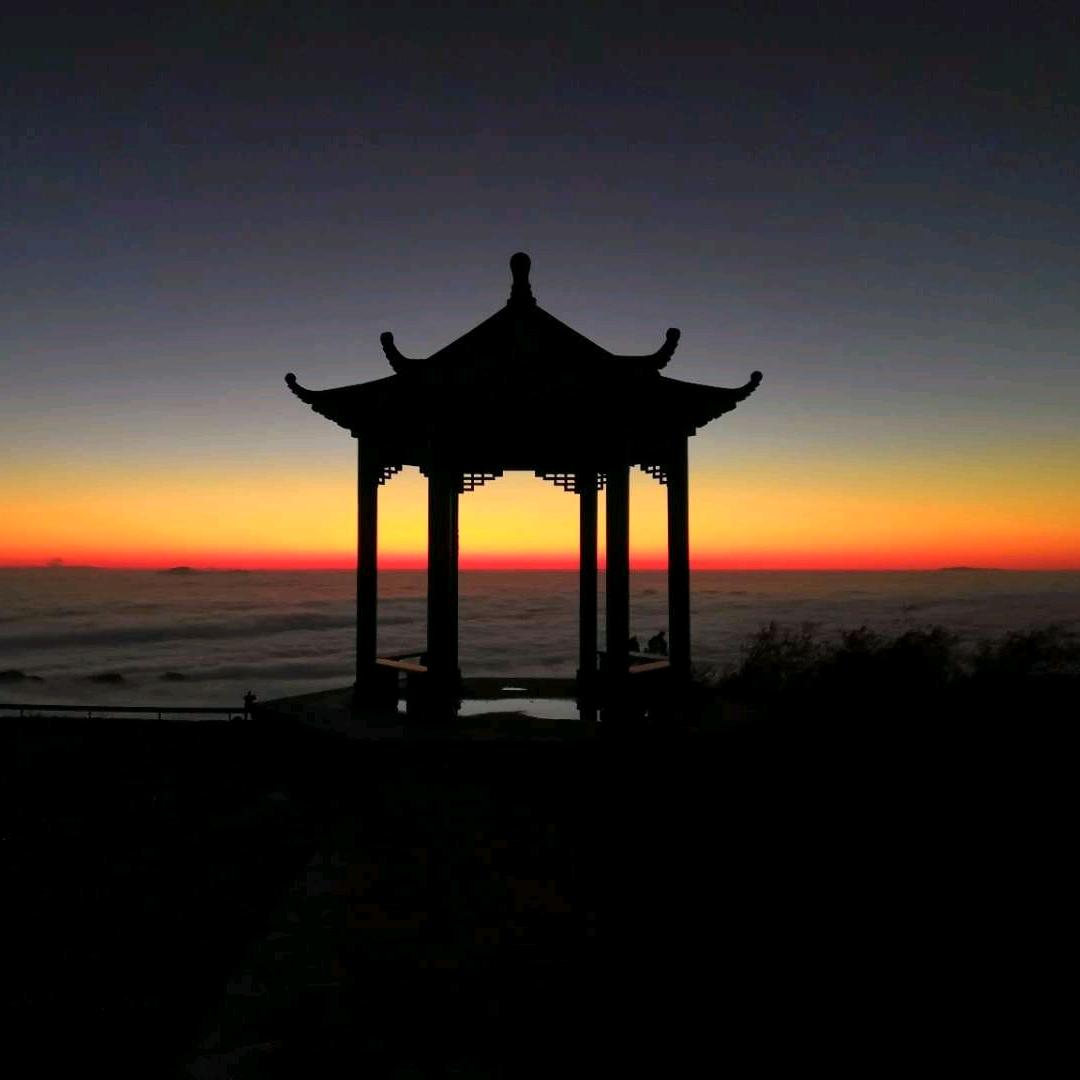 丅佽