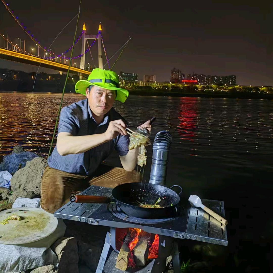 飞天蜘蛛侠 民工博艺(户外记录生活)