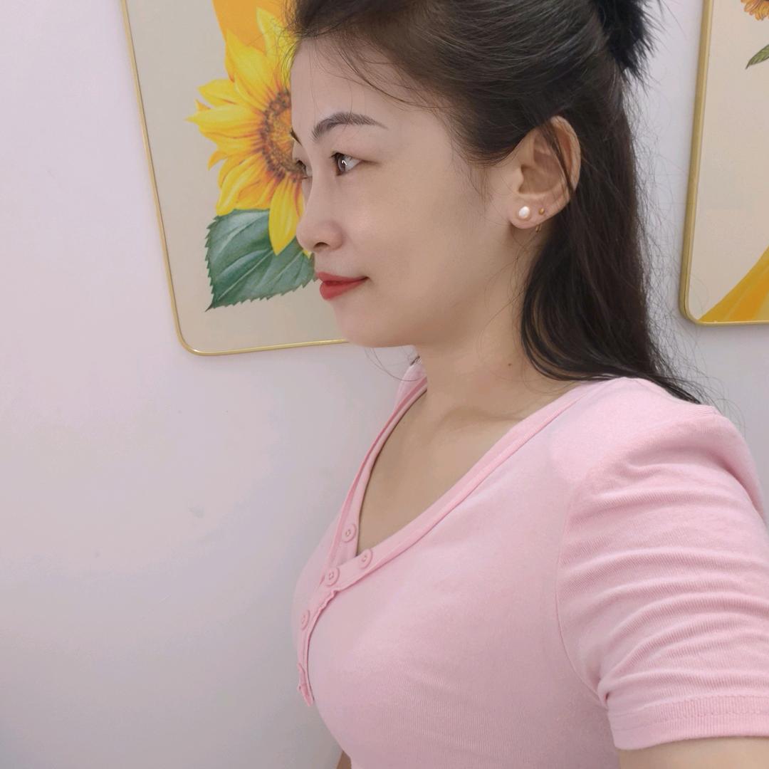 😗莉莉……