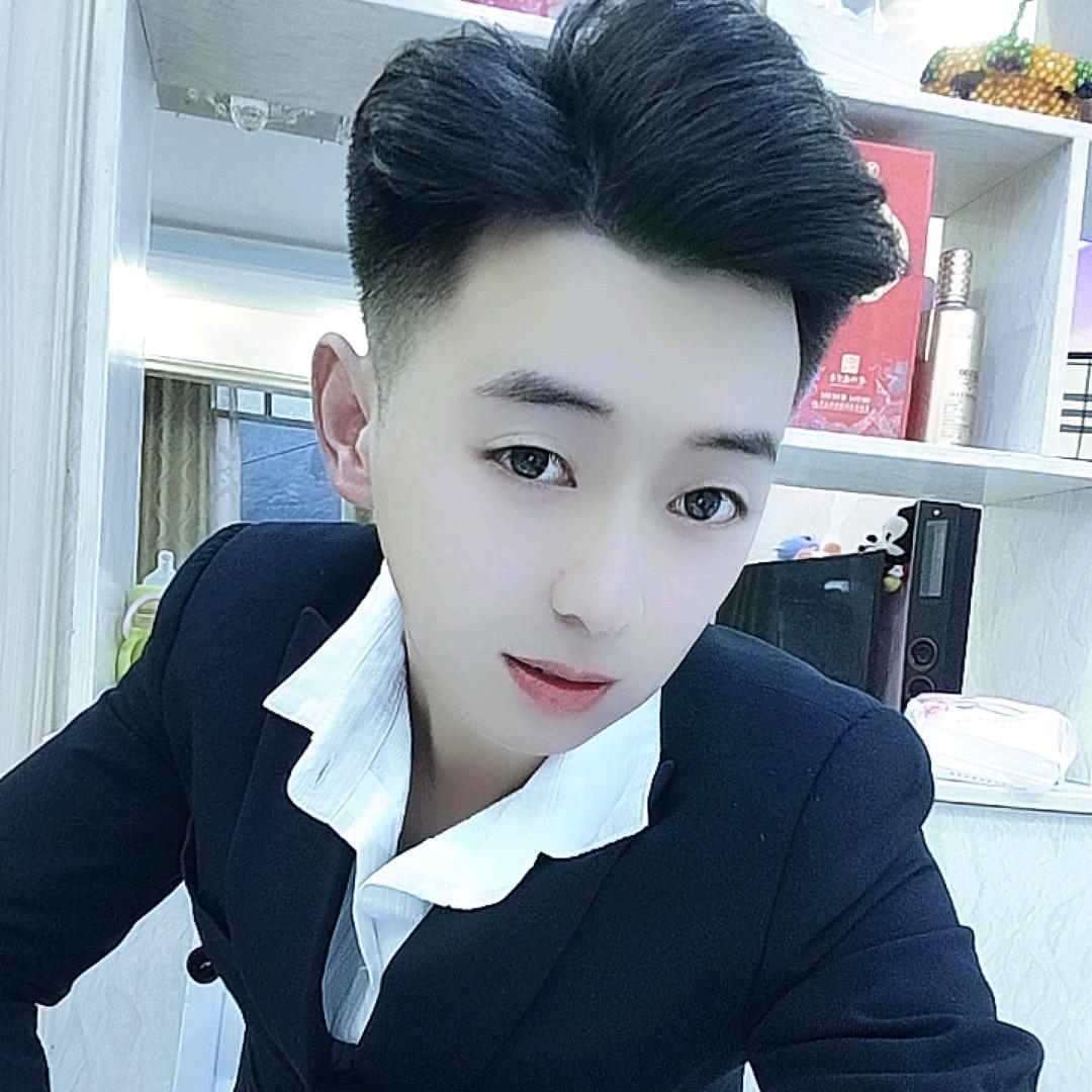 陈默♤