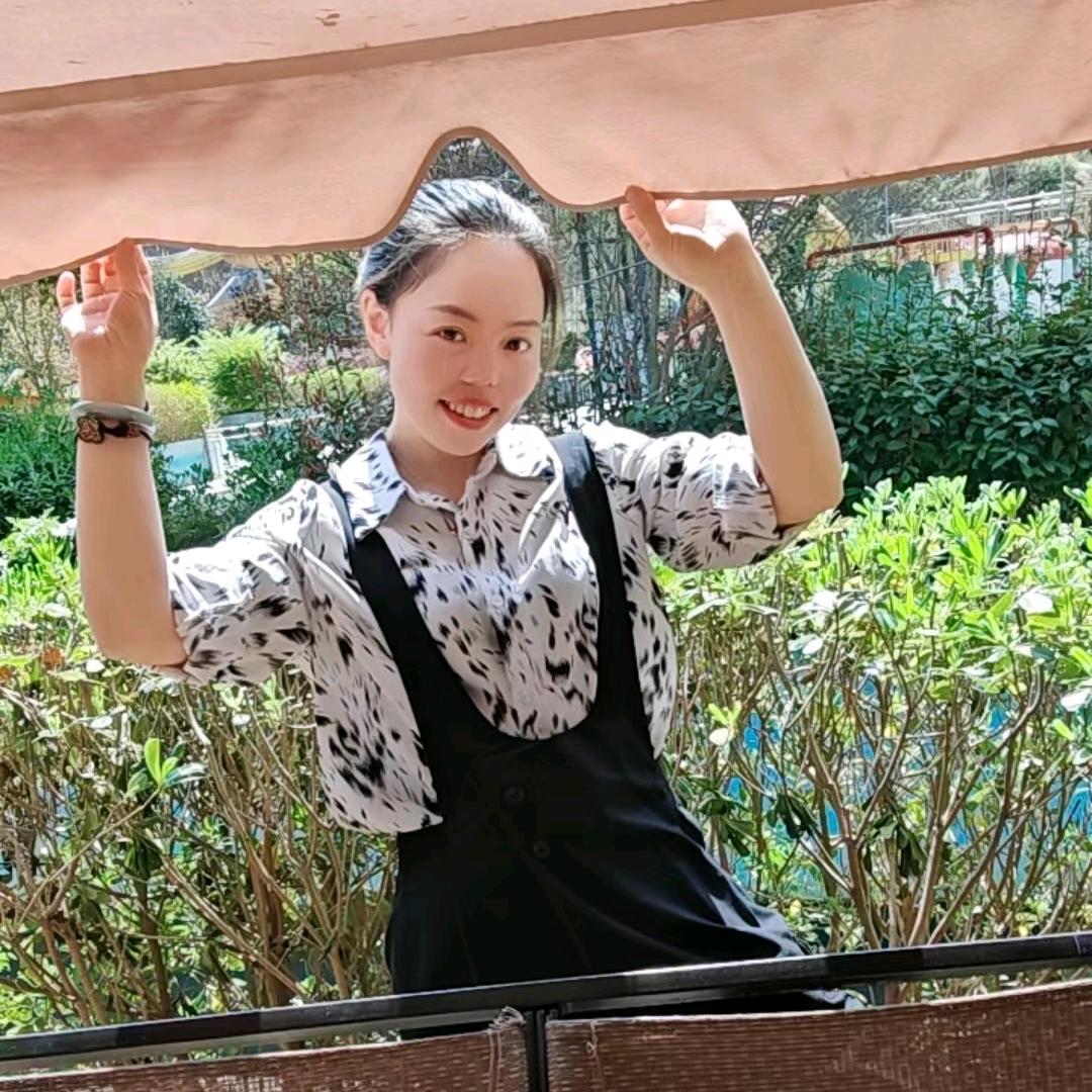 周大生珠宝～奉节小方