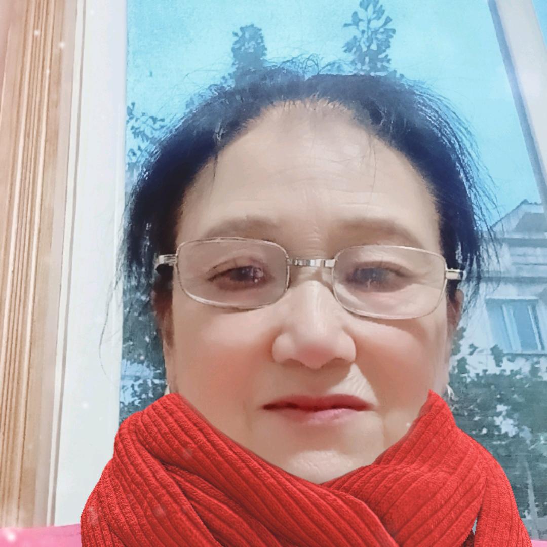 梁素碧