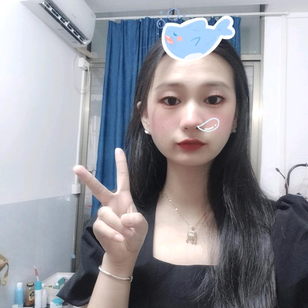 彤