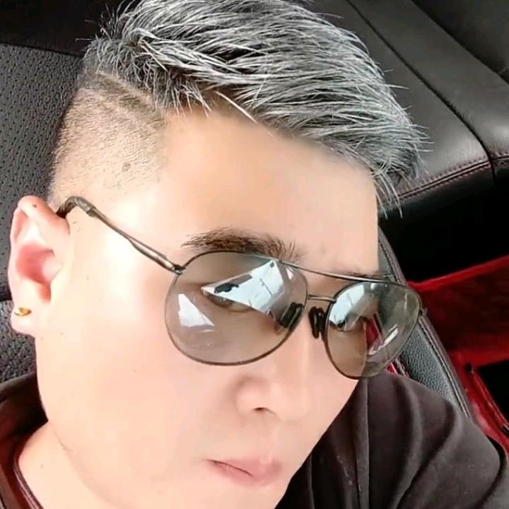 叫我阿哥