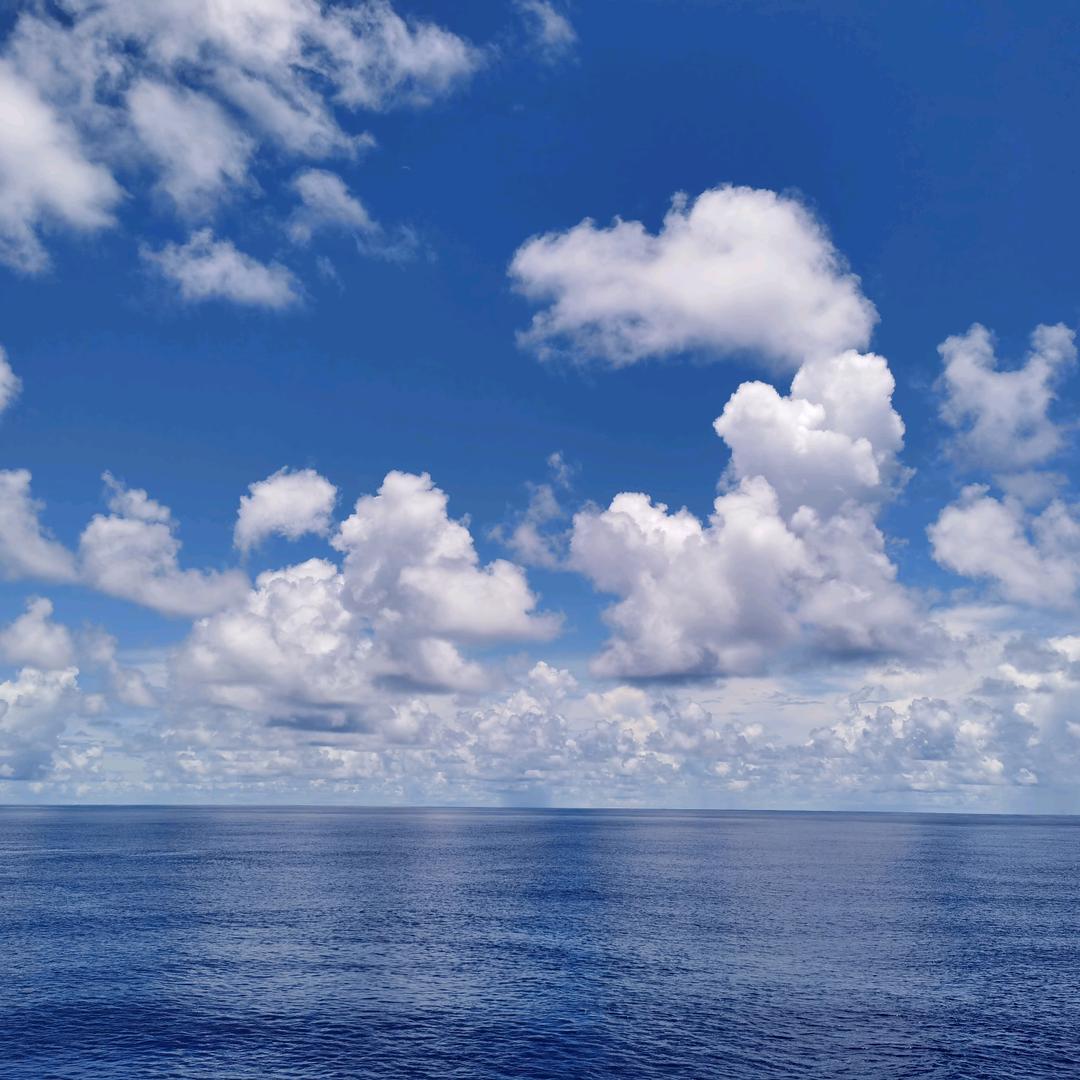 海阔.天空