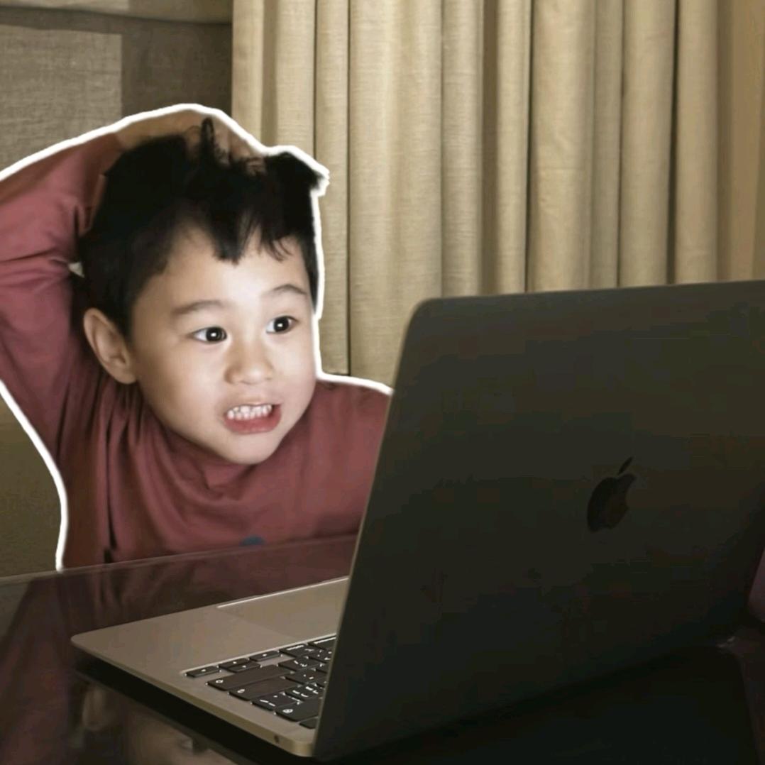 不是拉屎大王但是踩雷大王