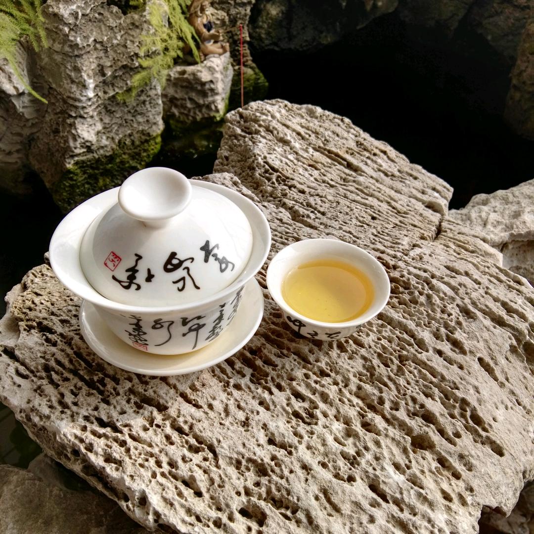 浪花一波