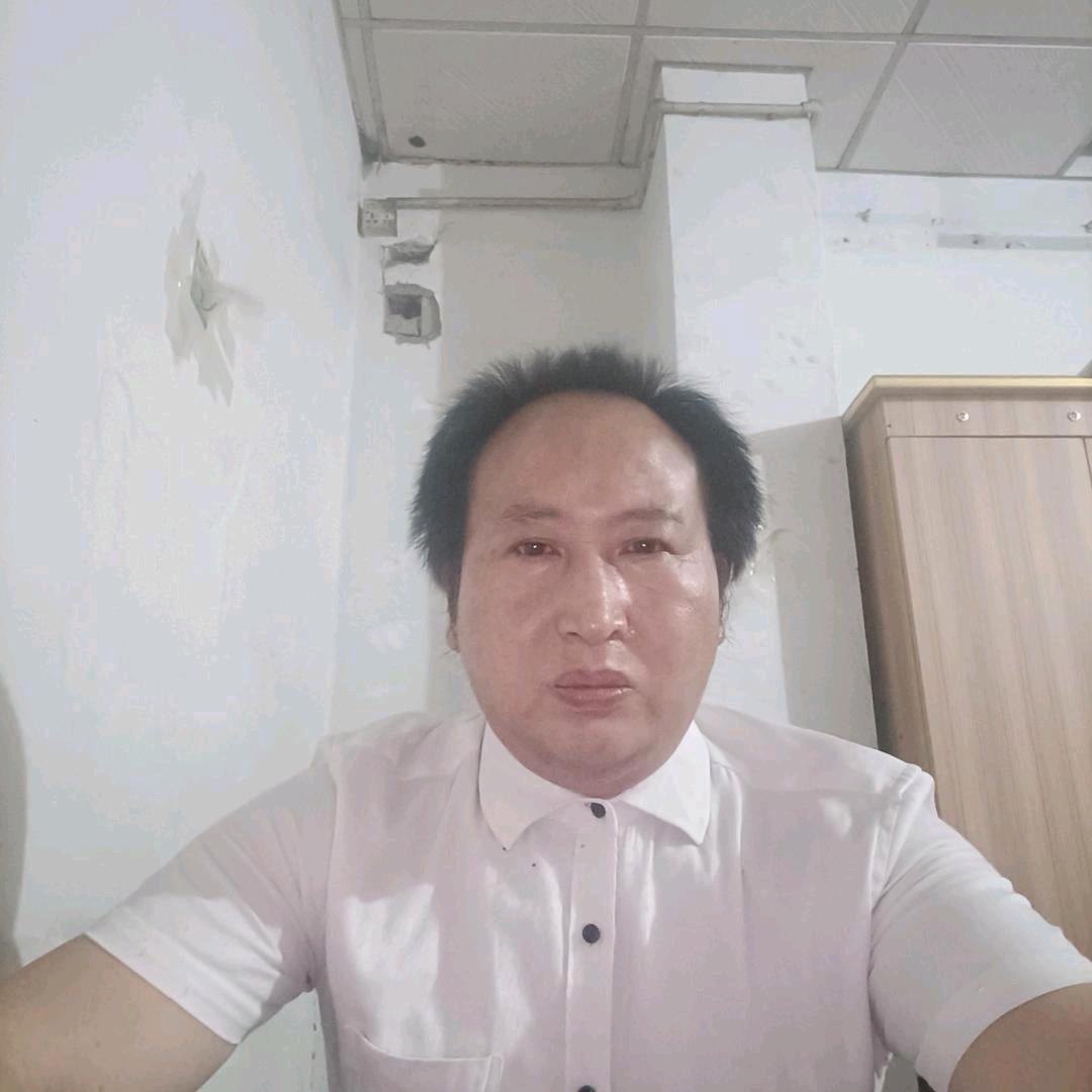 杨奇