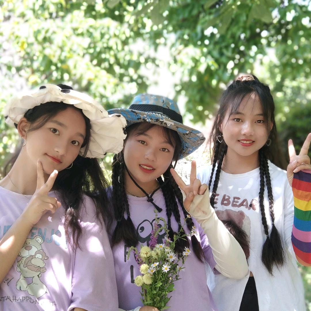 俄亚纳西亮妹儿☼