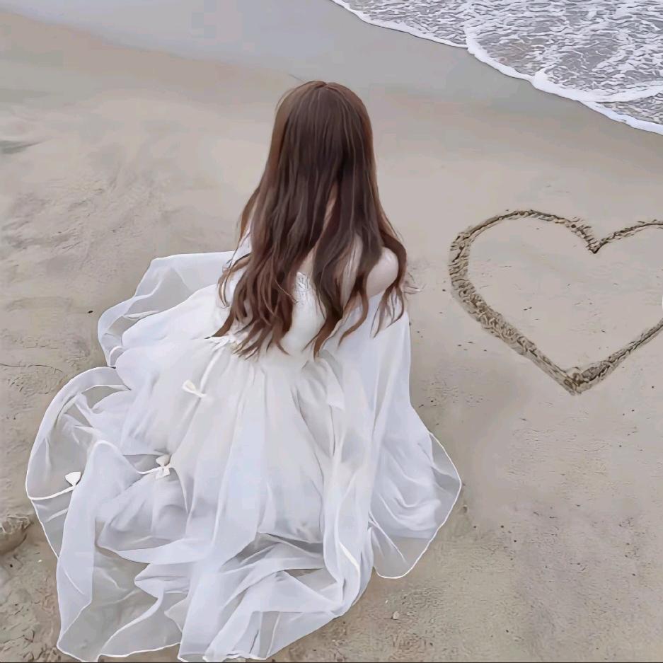 草莓小布丁(っ˘̩╭╮˘̩)っ