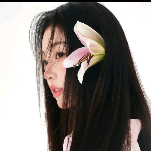 39岁艳丽后母